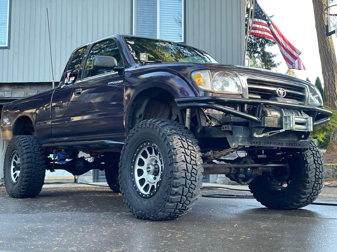Solid Axle Leaf Hanger Kit for Toyota Tacoma / 3rd Gen 4Runner