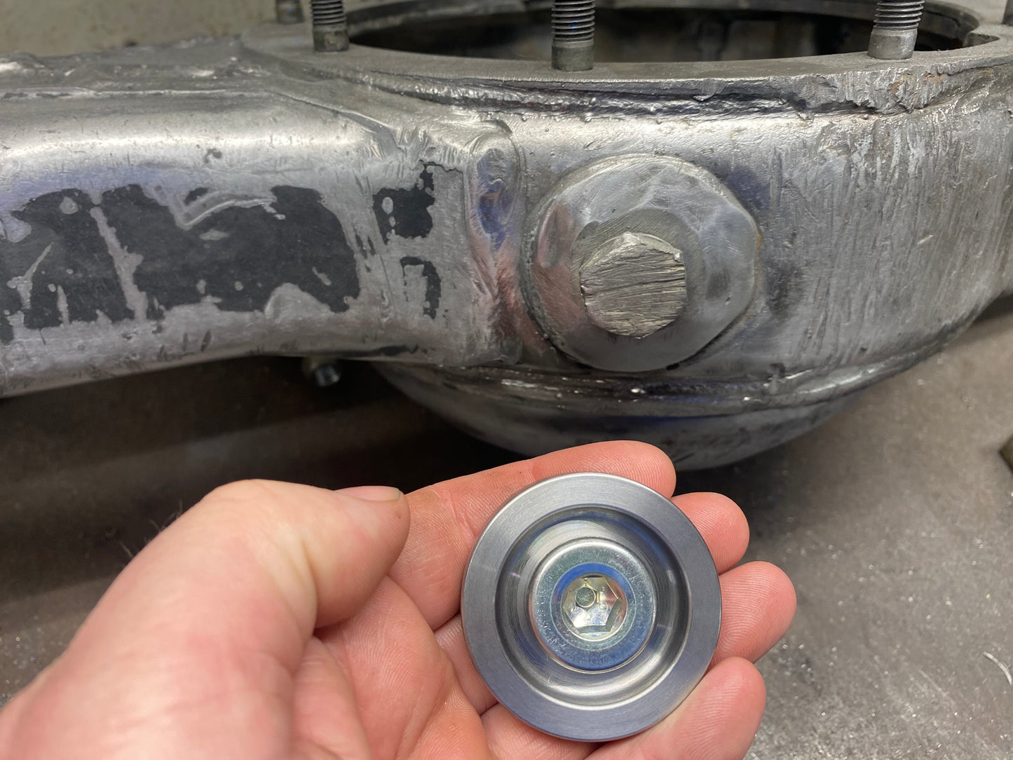 Heavy Duty Low Profile Toyota Drain Plug Weld-in Bung