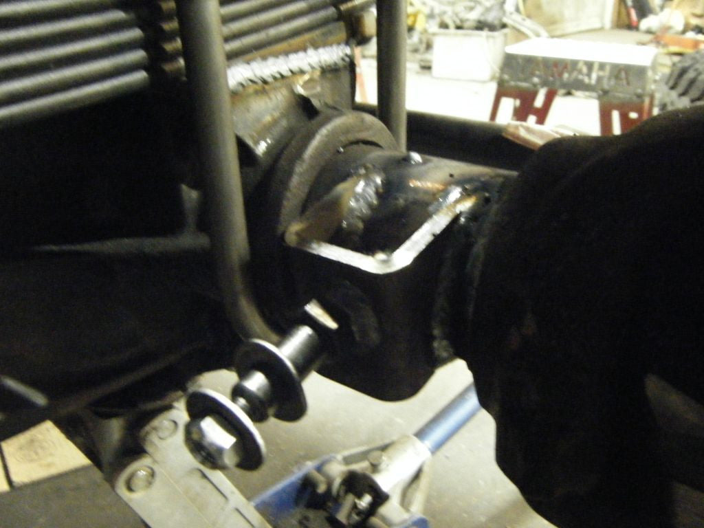 Universal Fit Lower Shock Mount