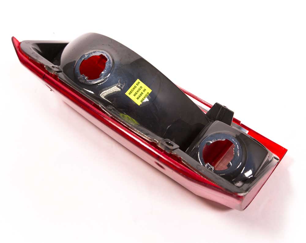 Complete Performance OEM Red Tail lights - 1980-1997 Ford F-Series & Bronco